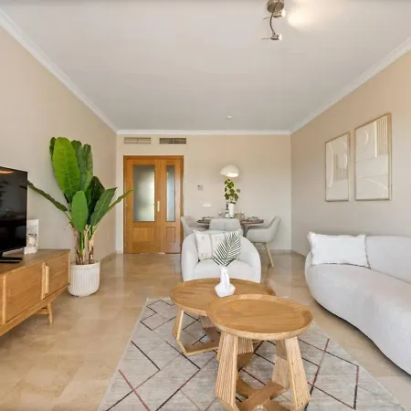 Casa Ximena In Lunymar Golf With Pool And Nearby) Estepona